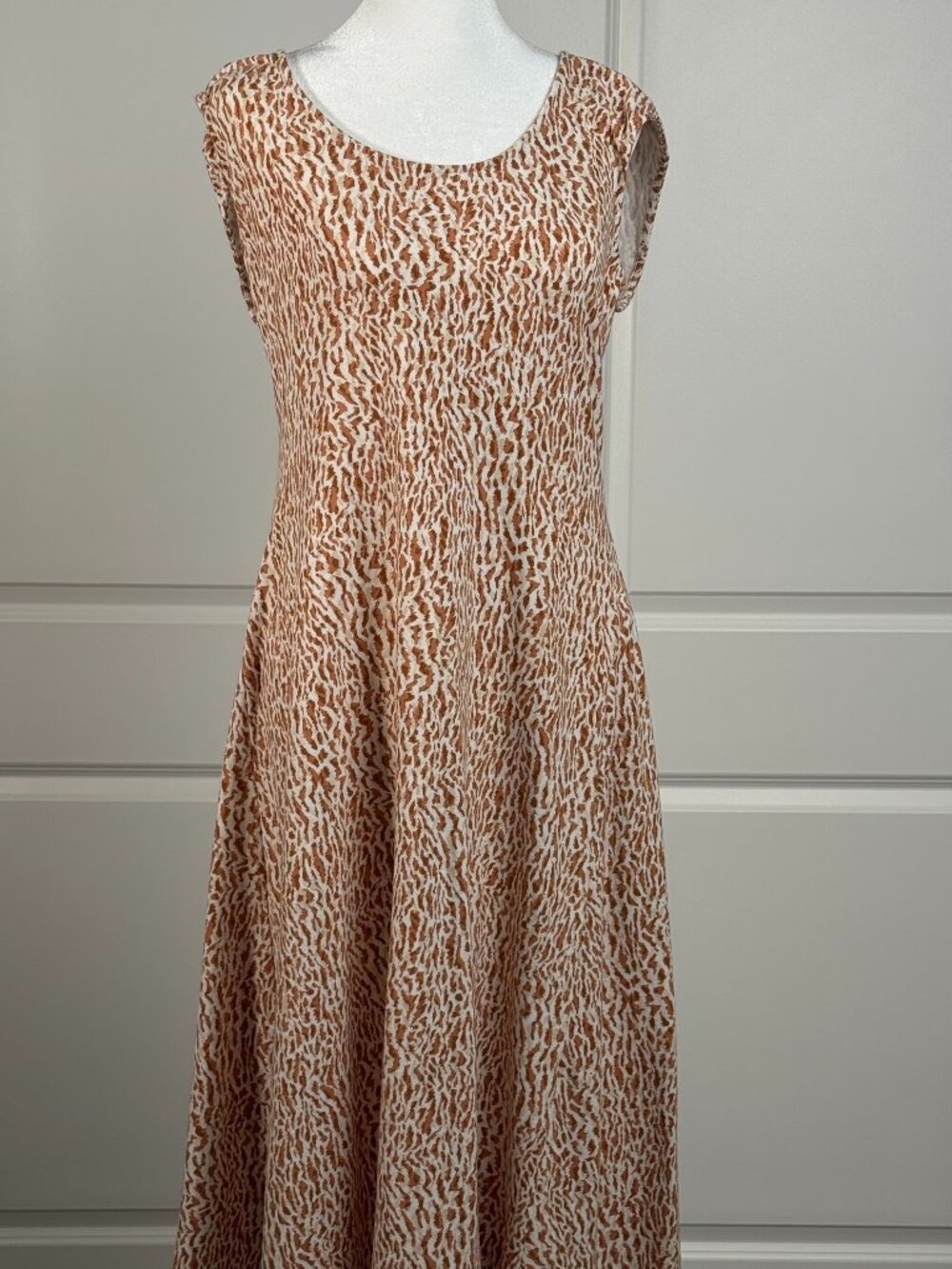 OLD NAVY Cotton Blend Scoopneck Fit and Flare Midi Dress Tan/White print Medium - Picture 2 of 3